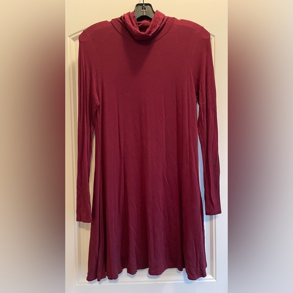 Lulu’s Turtleneck Dress - Picture 1 of 2